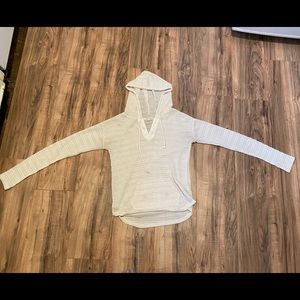 Aeropostale women’s white knit hoodie